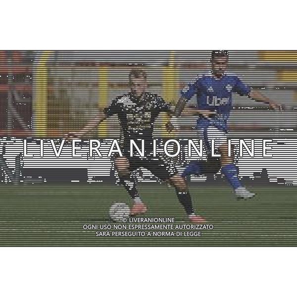 Casper Tengstedt of Hellas Verona FC play the ball during Como 1907 FC vs Hellas Verona FC, 6° Serie A Enilive 2024-25 game at G. Sinigaglia stadium in Como (CO), Italy, on September 29, 2024. (Photo by Davide Casentini)/ AGENZIA ALDO LIVERANI SAS