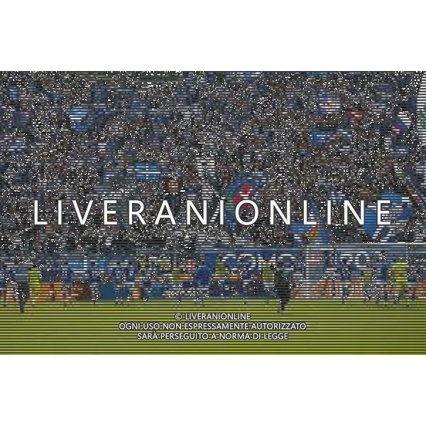Como players celebrate the victory at the end of Como 1907 FC vs Hellas Verona FC, 6° Serie A Enilive 2024-25 game at G. Sinigaglia stadium in Como (CO), Italy, on September 29, 2024. (Photo by Davide Casentini)/ AGENZIA ALDO LIVERANI SAS