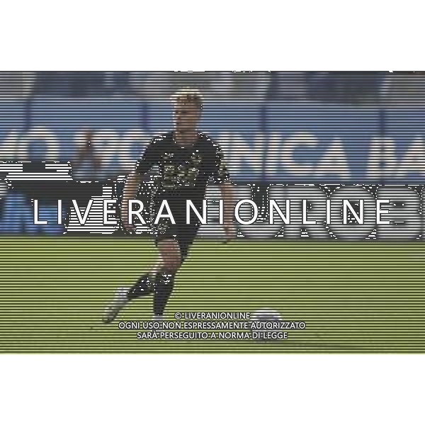 Martin Frese of Hellas Verona FC play the ball during Como 1907 FC vs Hellas Verona FC, 6° Serie A Enilive 2024-25 game at G. Sinigaglia stadium in Como (CO), Italy, on September 29, 2024. (Photo by Davide Casentini)/ AGENZIA ALDO LIVERANI SAS