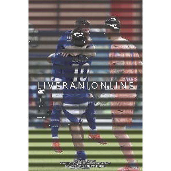 Patrick Cutrone of Como 1907 hugs Alberto Moreno of Como 1907 at the end of Como 1907 FC vs Hellas Verona FC, 6° Serie A Enilive 2024-25 game at G. Sinigaglia stadium in Como (CO), Italy, on September 29, 2024. (Photo by Davide Casentini)/ AGENZIA ALDO LIVERANI SAS
