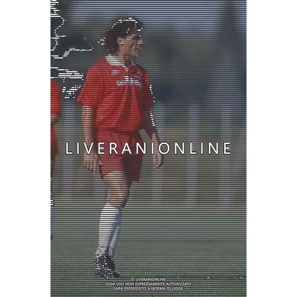 DIAP-RETROSPETTIVA RUGGERI OSCAR ALFREDO CALCIATORE NELLA FOTO RUGGERI ALFREDO OSCAR CON LA MAGLIA DELL\'ANCONA CALCIO AG ALDO LIVERANI SAS