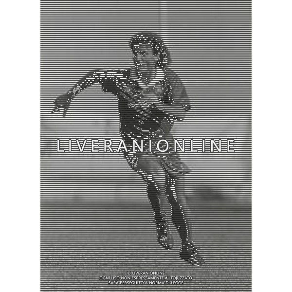 ST-RETROSPETTIVA RUGGERI OSCAR ALFREDO CALCIATORE NELLA FOTO RUGGERI ALFREDO OSCAR CON LA MAGLIA DELL\'ANCONA CALCIO AG ALDO LIVERANI SAS