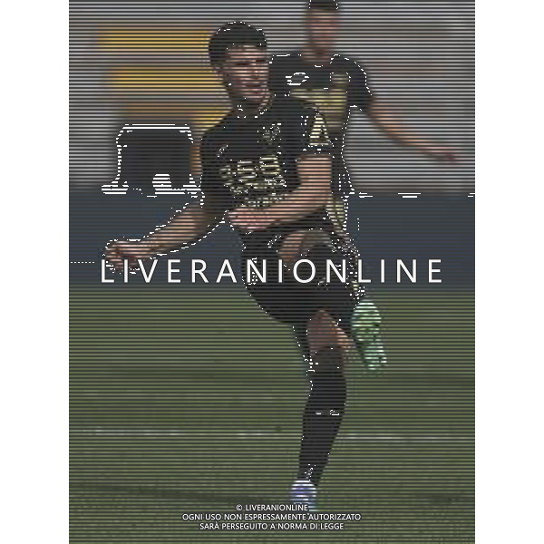 Dani Silva of Hellas Verona FC kick the ball during Como 1907 FC vs Hellas Verona FC, 6° Serie A Enilive 2024-25 game at G. Sinigaglia stadium in Como (CO), Italy, on September 29, 2024. (Photo by Davide Casentini)/AGENZIA ALDO LIVERANI SAS