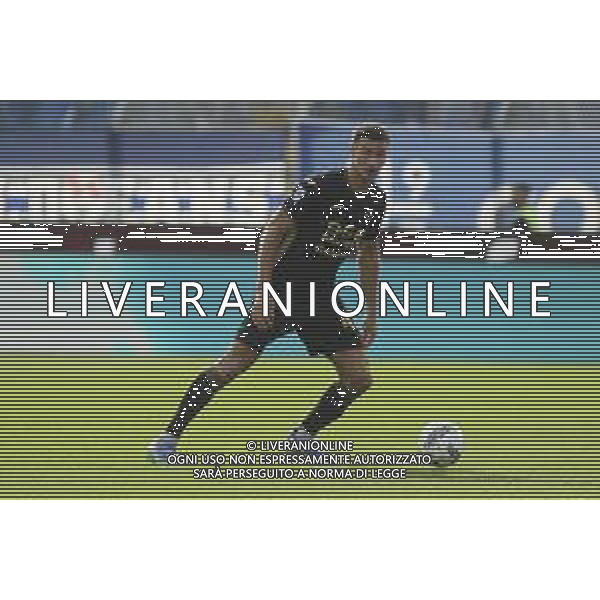 Diego Coppola of Hellas Verona FC play the ball during Como 1907 FC vs Hellas Verona FC, 6° Serie A Enilive 2024-25 game at G. Sinigaglia stadium in Como (CO), Italy, on September 29, 2024. (Photo by Davide Casentini)/AGENZIA ALDO LIVERANI SAS