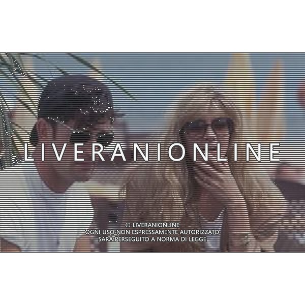 DIAP-RETROSPETTIVA RUPERT EVERETT ATTORE NELLA FOTO RUPERT EVERETT E NATASHA RICHARDSON A CANNES NELL\'ANNO 1990 AG ALDO LIVERANI SAS