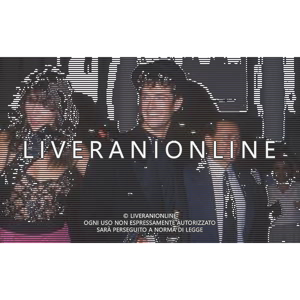 DIAP-RETROSPETTIVA RUPERT EVERETT ATTORE NELLA FOTO RUPERT EVERETT CON ANNBEL BROOKS E SILVIO BERLUSCONI A VENEZIA NELL\'ANNO 1987 AG ALDO LIVERANI SAS