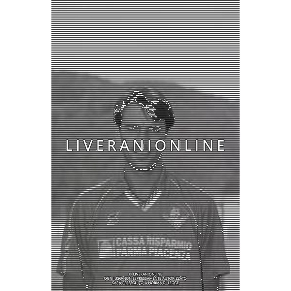 NEG-RETROSPETTIVA MACCOPPI STEFANO CALCIATORE NELLA FOTO MACCOPPI STEFANO CON LA MAGLIA DEL PIACENZA CALCIO AG ALDO LIVERANI SAS