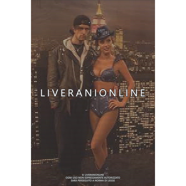 DIAP-RETROSPETTIVA RUPERT EVERETT ATTORE NELLA FOTO RUPERT EVERETT CON FRANCESCA OSPITE DELLA TRASMISSIONE TELEVISIVA “DRIVE IN“ NELL\'ANNO 1988 A COLOGNO MONZESE AG ALDO LIVERANI SAS