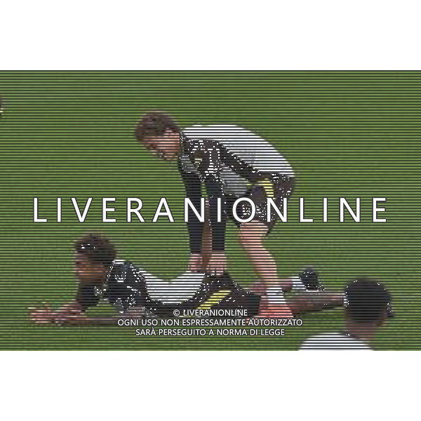 TVMV-Torino 01.10.2024 Continassa © Manuela Viganti/Agenzia Aldo Liverani Allenamento Juventus Rifinitura partita Champions League Lipsia Juventus Nella foto: kenan yildiz e weston mckennie