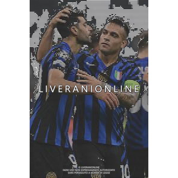 Inter vs Stella Rossa nella foto Mehdi Taremi (Inter) SX e Lautaro Martinez (Inter) DX esultanza dopo il gol del 3 a 0 Milano 01-10-2024 Stadio Giuseppe Meazza - San Siro UEFA Champions League fase a girone unico - 2a giornata foto Roberto Garavaglia/Agenzia Aldo Liverani sas/AGENZIA ALDO LIVERANI SAS