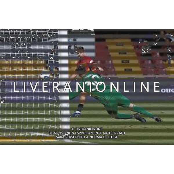 TVEM September 30, 2024 Monopoli, Italy - Benevento vs Juventus Next Gen - Italian soccer serie C 2024/25 - Ciro Vigorito Stadium. In the pic: Pier Luigi Simonetti of Benevento scores a goal of 4-1 foto emmanuele mastrodonato-ag aldo liverani sas