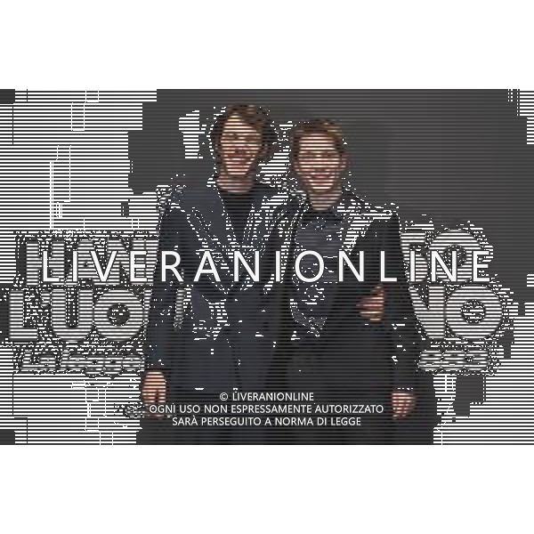 TVRG Photocall Hanno Ucciso Uomo Ragno nella foto Matteo Oscar Giuggioli SX ed Elia Nuzzolo DX Milano 03-10-2024 Photocall in occasione della presentazione della serie TV Hanno Ucciso l\'Uomo Ragno foto Roberto Garavaglia/Agenzia Aldo Liverani sas