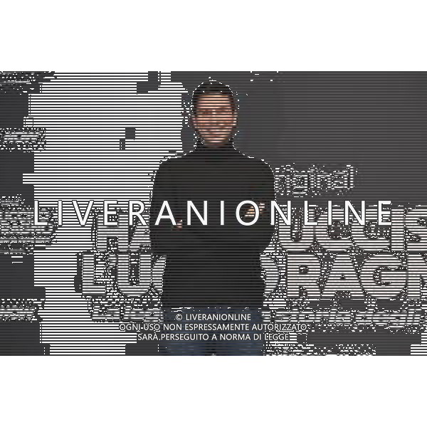 TVRG Photocall Hanno Ucciso Uomo Ragno nella foto Leo Di Bello Milano 03-10-2024 Photocall in occasione della presentazione della serie TV Hanno Ucciso l\'Uomo Ragno foto Roberto Garavaglia/Agenzia Aldo Liverani sas