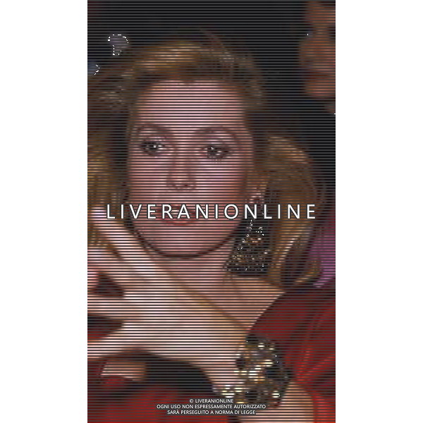DIAP-RETROSPETTIVA CATHERINE DENEUVE ATTRICE NELLA FOTO CATHERINE DENEUVE A CANNES NELL\'ANNO 1987 PH DAVIDE MANDRINI-AG ALDO LIVERANI SAS 