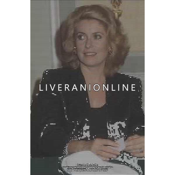 DIAP-RETROSPETTIVA CATHERINE DENEUVE ATTRICE NELLA FOTO CATHERINE DENEUVE A ROMA NELL\'ANNO 1985 PH EDGARDO DELLA SCORCIOSA-AG ALDO LIVERANI SAS 