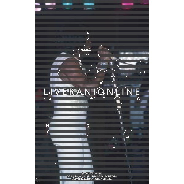 DIAP-RETROSPETTIVA JAMES BROWN CANTANTE NELLA FOTO JAMES BROWN AG ALDO LIVERANI SAS