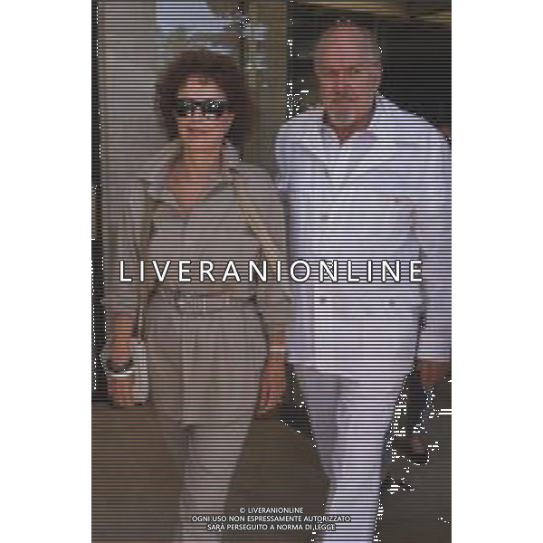 DIAP-RETROSPETTIVA ROBERT ALTMAN REGISTA NELLA FOTO ROBERT ALTMAN CON LA MOGLIE KATHRYN REED AG ALDO LIVERANI SAS