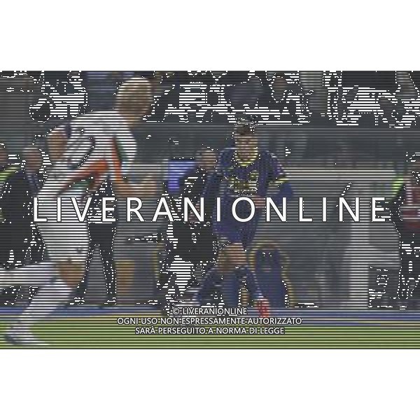 Giangiacomo Magnani of Hellas Verona FC play the ball during Hellas Verona FC vs Venezia FC , 7° Serie A Enilive 2024-25 game at Marcantonio Bentegodi Stadium in Verona (VR), Italy, on October 04, 2024. (Photo by Davide Casentini) AG ALDO LIVERANI SAS