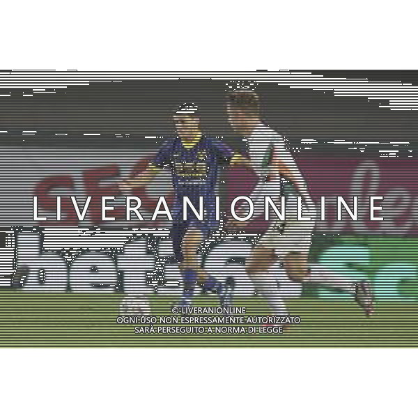 Reda Belahyane of Hellas Verona FC play the ball during Hellas Verona FC vs Venezia FC , 7° Serie A Enilive 2024-25 game at Marcantonio Bentegodi Stadium in Verona (VR), Italy, on October 04, 2024. (Photo by Davide Casentini) AG ALDO LIVERANI SAS
