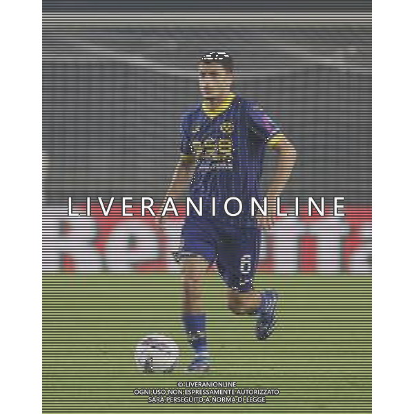Reda Belahyane of Hellas Verona FC play the ball during Hellas Verona FC vs Venezia FC , 7° Serie A Enilive 2024-25 game at Marcantonio Bentegodi Stadium in Verona (VR), Italy, on October 04, 2024. (Photo by Davide Casentini) AG ALDO LIVERANI SAS