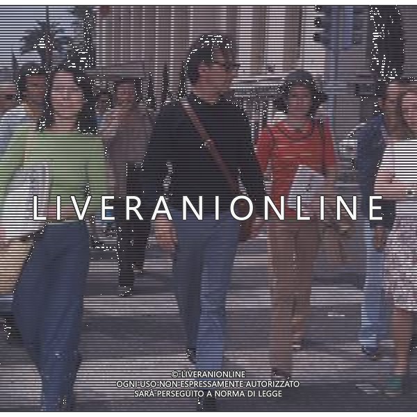 DIAP-RETROSPETTIVA GERALDINE CHAPLIN ATTRICE NELLA FOTO GERALDINE CHAPLIN CON CARLOS MAURA A CANNES NELL\'ANNO 1974 AG ALDO LIVERANI SAS
