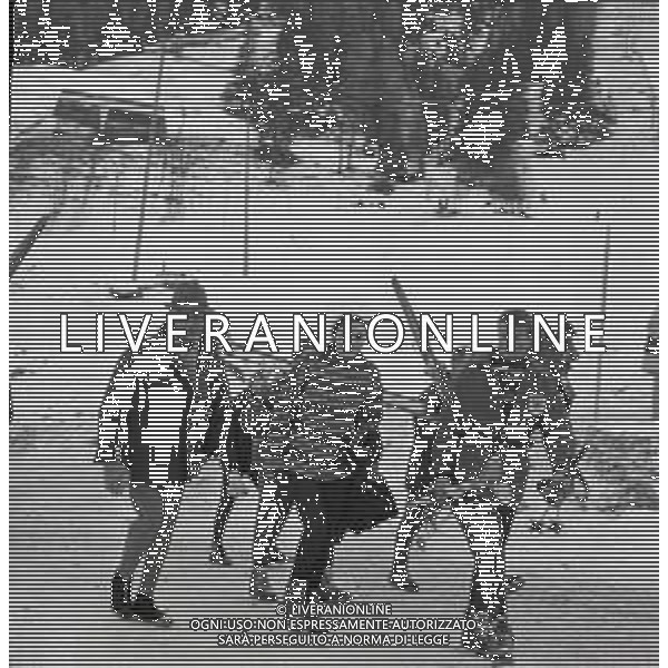 NEG-RETROSPETTIVA MOHAMMAD REZA PAHLAVI SCIA\' DI PERSIA NELLA FOTO MOHAMMAD REZA PAHLAVI SCIA\' DI PERSIA CON LA FAMIGLIA A SAINT MORITZ NELL\'ANNO 1970 AG ALDO LIVERANI SAS 