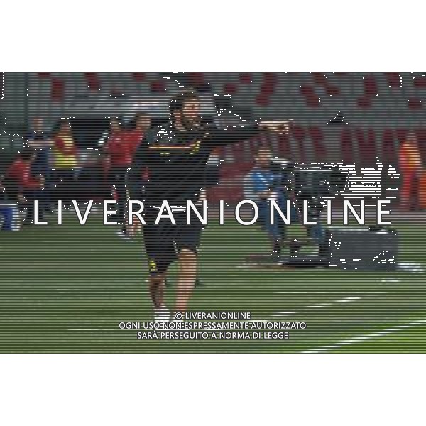 TVEM October 18, 2024 Bari, Italy - SSC Bari vs US Catanzaro - Italian soccer serie B 2024/25 - San Nicola Stadium. In the pic: coach Fabio Caserta of US Catanzaro 1929 ©Emmanuele Mastrodonato /AGENZIA ALDO LIVERANI SAS