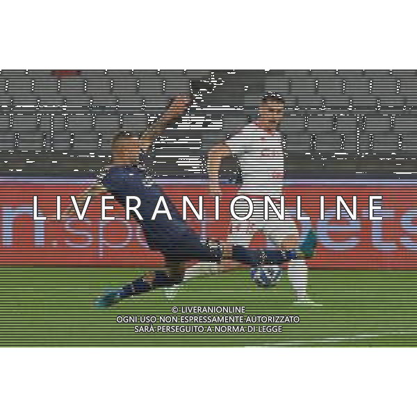 TVEM October 18, 2024 Bari, Italy - SSC Bari vs US Catanzaro - Italian soccer serie B 2024/25 - San Nicola Stadium. In the pic: Kevin Lasagna of SSC Bari in action against Stefano Scognamillo of US Catanzaro 1929 ©Emmanuele Mastrodonato /AGENZIA ALDO LIVERANI SAS