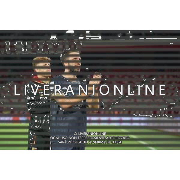 TVEM October 18, 2024 Bari, Italy - SSC Bari vs US Catanzaro - Italian soccer serie B 2024/25 - San Nicola Stadium. In the pic: Pietro Iemmello of US Catanzaro 1929 applauds fans foto emmanuele mastrodonato-ag aldo liverani sas