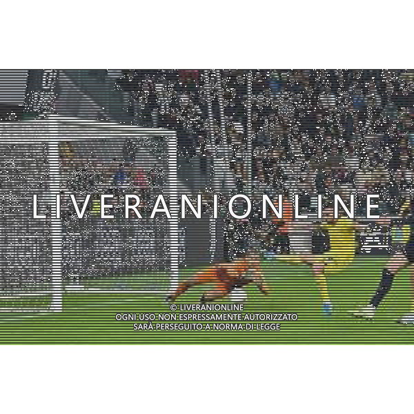 Torino 19.10.2024 Allianz Stadium @Manuela Viganti /Ag. Aldo Liverani sas Juventus vs Lazio Campionato Calcio Serie A Enilive 2024/2025 8a giornata Nella foto: autogol di mario gila ©Viganti - AGENZIA ALDO LIVERANI SAS