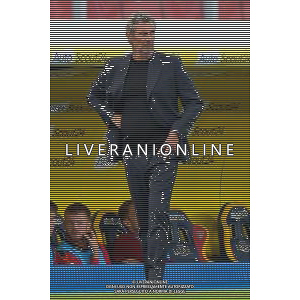 TVEM October 20, 2024 Lecce, Italy - US Lecce vs ACF Fiorentina - Italian soccer serie A 2024/25 - Via Del Mare Stadium. In the pic: coach Luca Gotti of US Lecce foto emmanuele mastrodonato-ag aldo liverani sas