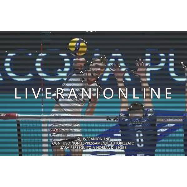 TVRG Monza vs Milano nella foto Ferre Reggers (Powervolley Milano) Monza 20-10-2024 Opiquad Arena Mint Vero Volley Monza vs Allianz Powervolley Milano SuperLega Credem Banca - 4a giornata regular season foto Roberto Garavaglia/Agenzia Aldo Liverani sas
