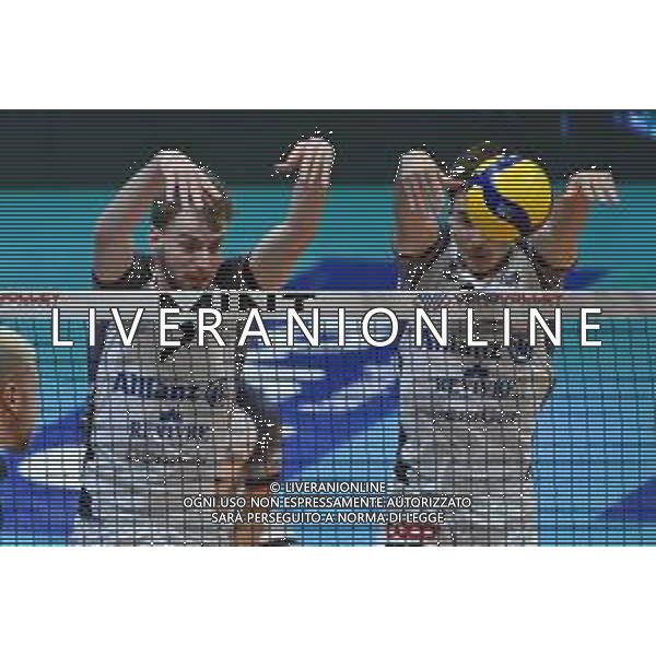 TVRG Monza vs Milano nella foto Ferre Reggers (Powervolley Milano) SX e Jordan Schnitzer (Powervolley Milano) DX Monza 20-10-2024 Opiquad Arena Mint Vero Volley Monza vs Allianz Powervolley Milano SuperLega Credem Banca - 4a giornata regular season foto Roberto Garavaglia/Agenzia Aldo Liverani sas