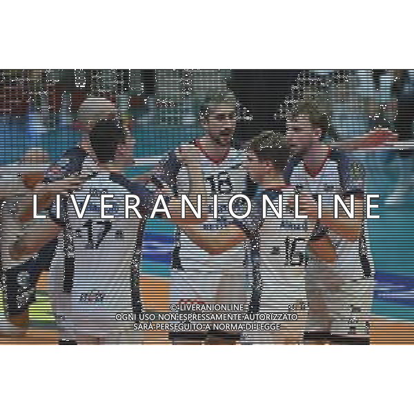 TVRG Monza vs Milano nella foto esultanza Powervolley Milano dopo un punto Monza 20-10-2024 Opiquad Arena Mint Vero Volley Monza vs Allianz Powervolley Milano SuperLega Credem Banca - 4a giornata regular season foto Roberto Garavaglia/Agenzia Aldo Liverani sas