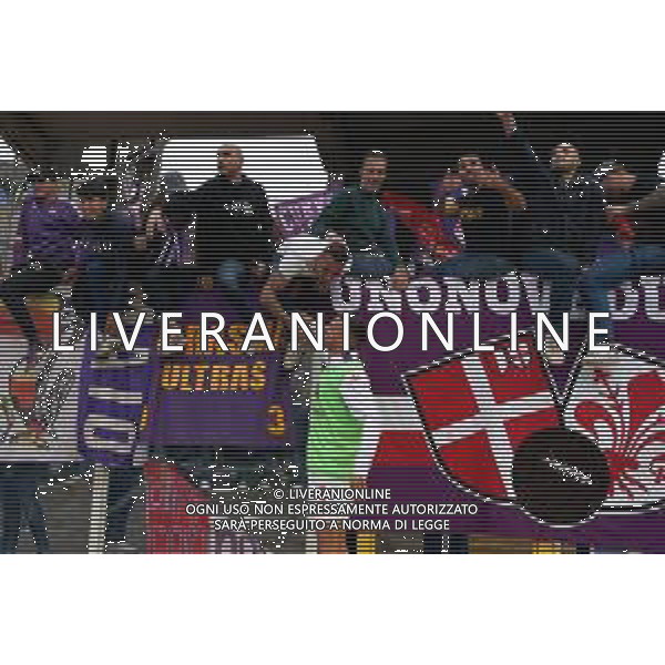 TVEM October 20, 2024 Lecce, Italy - US Lecce vs ACF Fiorentina - Italian soccer serie A 2024/25 - Via Del Mare Stadium. In the pic: Cristiano Biraghi of Fiorentina greet the fans foto emmanuele mastrodonato-ag aldo liverani sas