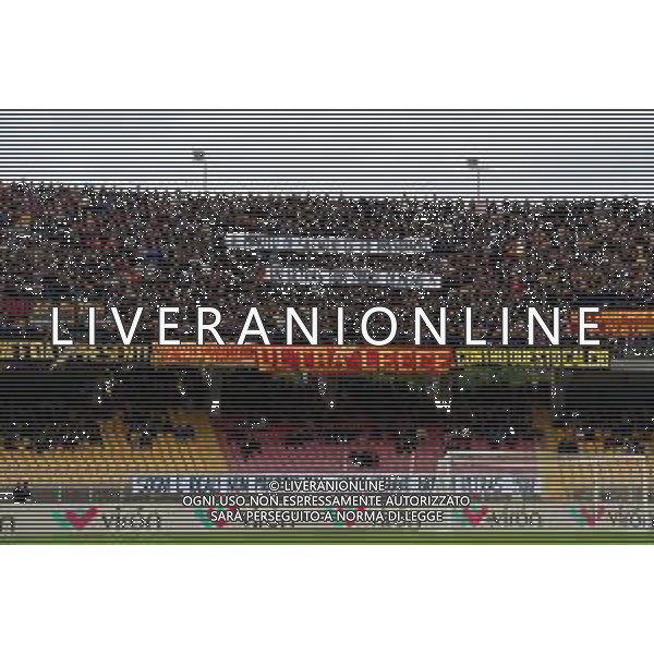 TVEM October 20, 2024 Lecce, Italy - US Lecce vs ACF Fiorentina - Italian soccer serie A 2024/25 - Via Del Mare Stadium. In the pic: Supporters of US Lecce foto emmanuele mastrodonato-ag aldo liverani sas