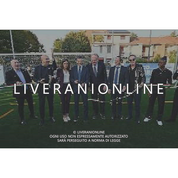 TVRG Campo Milan Madonna dei Poveri nella foto il taglio del nastro Milano 21-10-2024 Inaugurazione presso l\'oratorio della Parrocchia Madonna dei Poveri del nuovo campo da calcio in erba artificiale realizzato con il contributo di Fondazione Milan, Fondazione SnaiTech e Fondazione Costruiamo il Futuro foto Roberto Garavaglia/Agenzia Aldo Liverani sas
