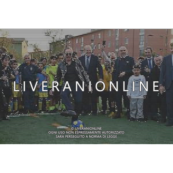 TVRG Campo Milan Madonna dei Poveri nella foto Franco Baresi Milano 21-10-2024 Inaugurazione presso l\'oratorio della Parrocchia Madonna dei Poveri del nuovo campo da calcio in erba artificiale realizzato con il contributo di Fondazione Milan, Fondazione SnaiTech e Fondazione Costruiamo il Futuro foto Roberto Garavaglia/Agenzia Aldo Liverani sas