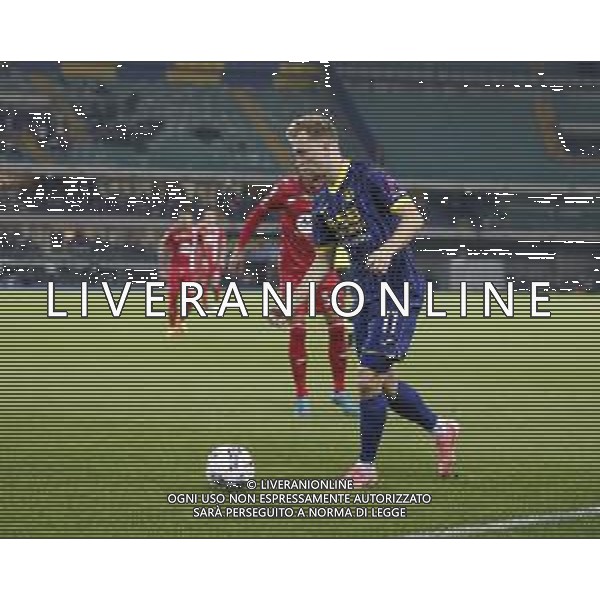 Casper Tengstedt of Hellas Verona FC play the ball during Hellas Verona FC vs AC Monza, 8° Serie A Enilive 2024-25 game at Marcantonio Bentegodi Stadium in Verona (VR), Italy, on October 21, 2024. (Photo by Davide Casentini) AG ALDO LIVERANI SAS
