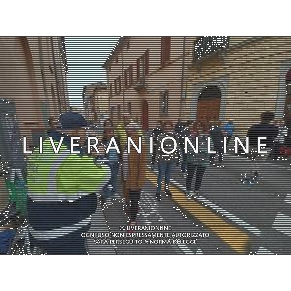 IMOLA 22 10 2024 VIA VERDI INIZIANO LE RIPRESE PER LA serie Netflix in sei puntate con Luca Argentero NELLA FOTO PROTEZIONE CIVILE DI IMOLA BLOCCA LA STRADA FOTO GIANNI SANNA-AG ALDO LIVERANI SAS