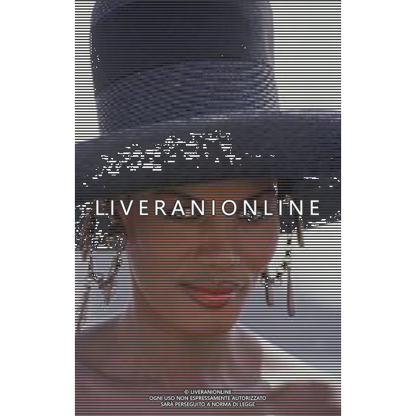 DIAP-RETROSPETTIVA GRACE JONES CANTANTE E ATTRICE NELLA FOTO GRACE JONES NELL\'ANNO 1987 A CANNES AG ALDO LIVERANI SAS