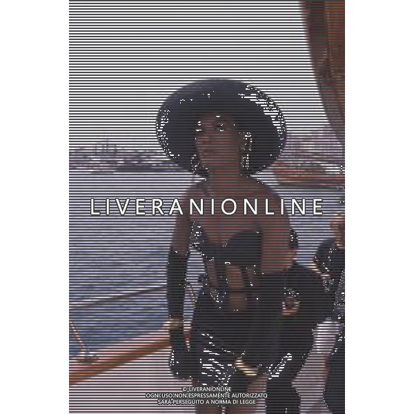 DIAP-RETROSPETTIVA GRACE JONES CANTANTE E ATTRICE NELLA FOTO GRACE JONES NELL\'ANNO 1987 A CANNES AG ALDO LIVERANI SAS