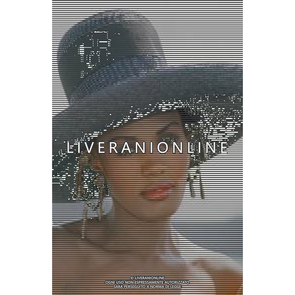 DIAP-RETROSPETTIVA GRACE JONES CANTANTE E ATTRICE NELLA FOTO GRACE JONES NELL\'ANNO 1987 A CANNES AG ALDO LIVERANI SAS