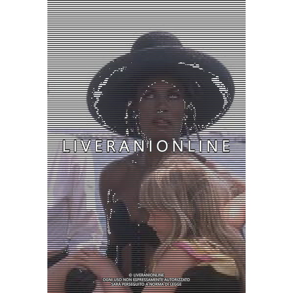 DIAP-RETROSPETTIVA GRACE JONES CANTANTE E ATTRICE NELLA FOTO GRACE JONES NELL\'ANNO 1987 A CANNES AG ALDO LIVERANI SAS