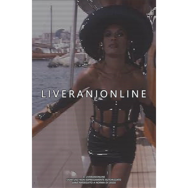 DIAP-RETROSPETTIVA GRACE JONES CANTANTE E ATTRICE NELLA FOTO GRACE JONES NELL\'ANNO 1987 A CANNES AG ALDO LIVERANI SAS