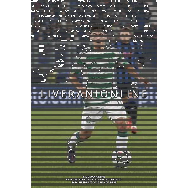 Álex Valle of Celtic FC play the ball during Atalanta BC vs Celtic FC, 3° round of Champions League 2024-25, game at Gewiss stadium in Bergamo (BG), Italy, on October 23, 2024. (Photo by Davide Casentini) /AGENZIA ALDO LIVERANI SAS