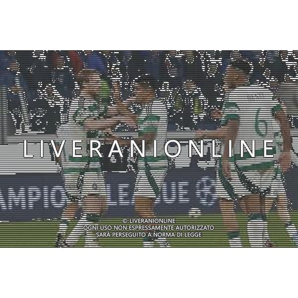 Celtic players celebrate at the end of Atalanta BC vs Celtic FC, 3° round of Champions League 2024-25, game at Gewiss stadium in Bergamo (BG), Italy, on October 23, 2024. (Photo by Davide Casentini) /AGENZIA ALDO LIVERANI SAS