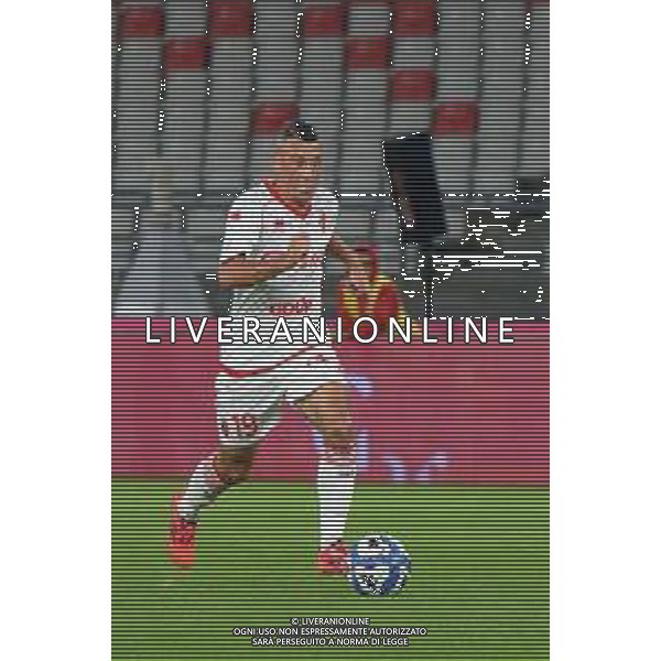 TVEM October 18, 2024 Bari, Italy - SSC Bari vs US Catanzaro - Italian soccer serie B 2024/25 - San Nicola Stadium. In the pic: Cesar Falletti of SSC Bari foto emmanuele mastrodonato-ag aldo liverani sas