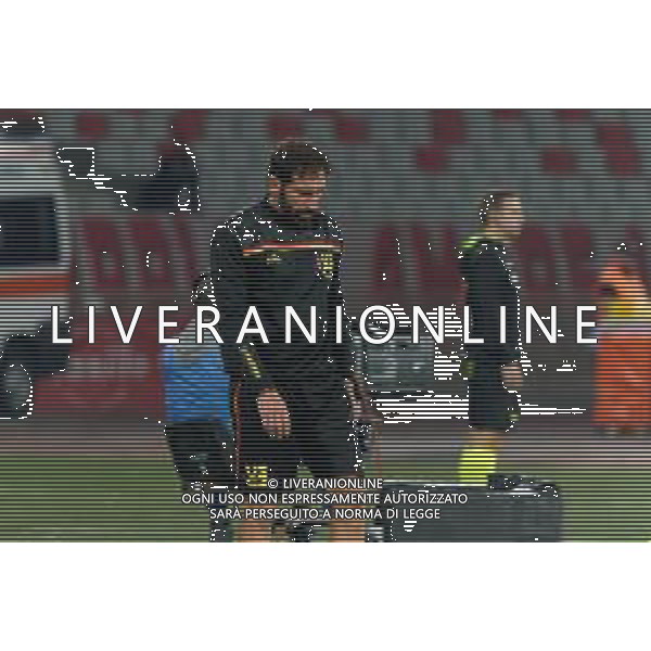 TVEM October 18, 2024 Bari, Italy - SSC Bari vs US Catanzaro - Italian soccer serie B 2024/25 - San Nicola Stadium. In the pic: coach Fabio Caserta of US Catanzaro 1929 foto emmanuele mastrodonato-ag aldo liverani sas