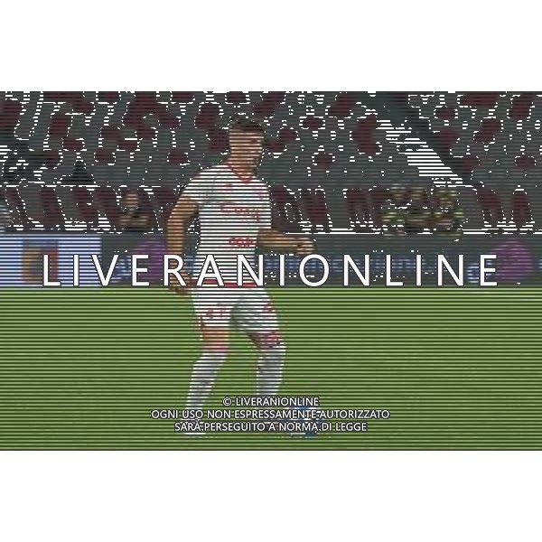 TVEM October 18, 2024 Bari, Italy - SSC Bari vs US Catanzaro - Italian soccer serie B 2024/25 - San Nicola Stadium. In the pic: Giacomo Manzari of SSC Bari foto emmanuele mastrodonato-ag aldo liverani sas